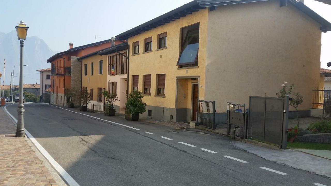 Appartamento Clivo Solto Collina Buitenkant foto