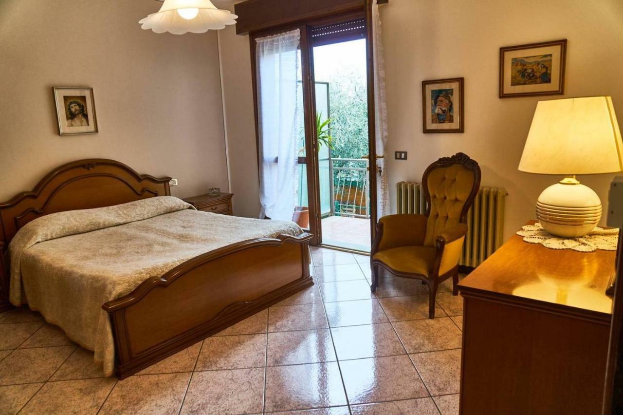 Appartamento Clivo Solto Collina Buitenkant foto