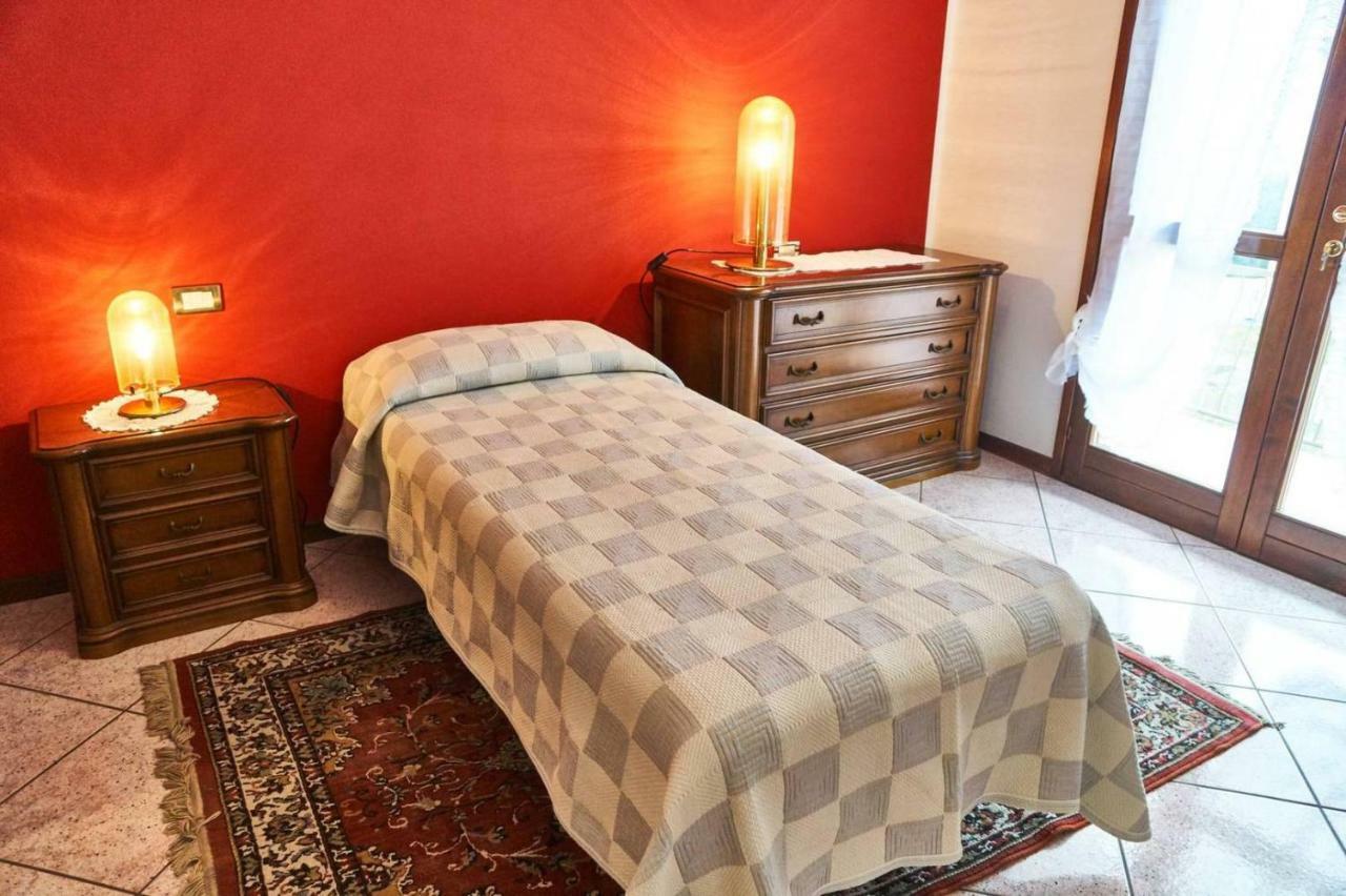 Appartamento Clivo Solto Collina Buitenkant foto