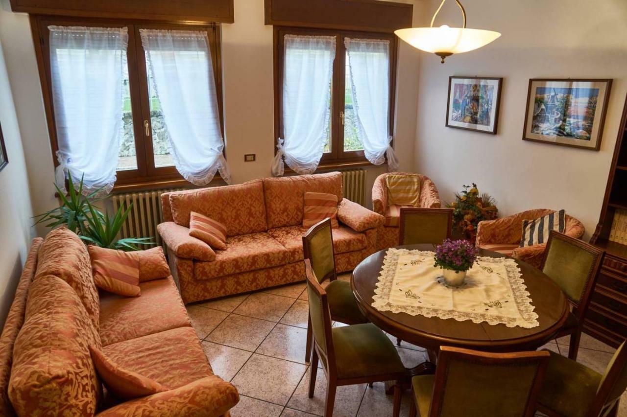 Appartamento Clivo Solto Collina Buitenkant foto